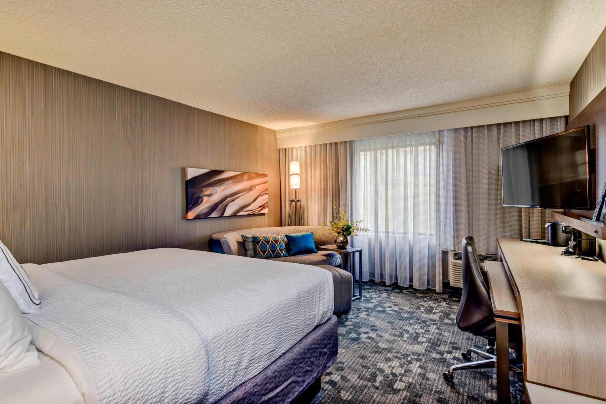 Отель Courtyard Boise Downtown Экстерьер фото