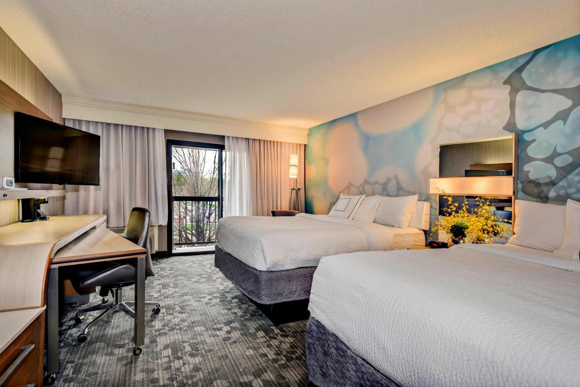 Отель Courtyard Boise Downtown Экстерьер фото