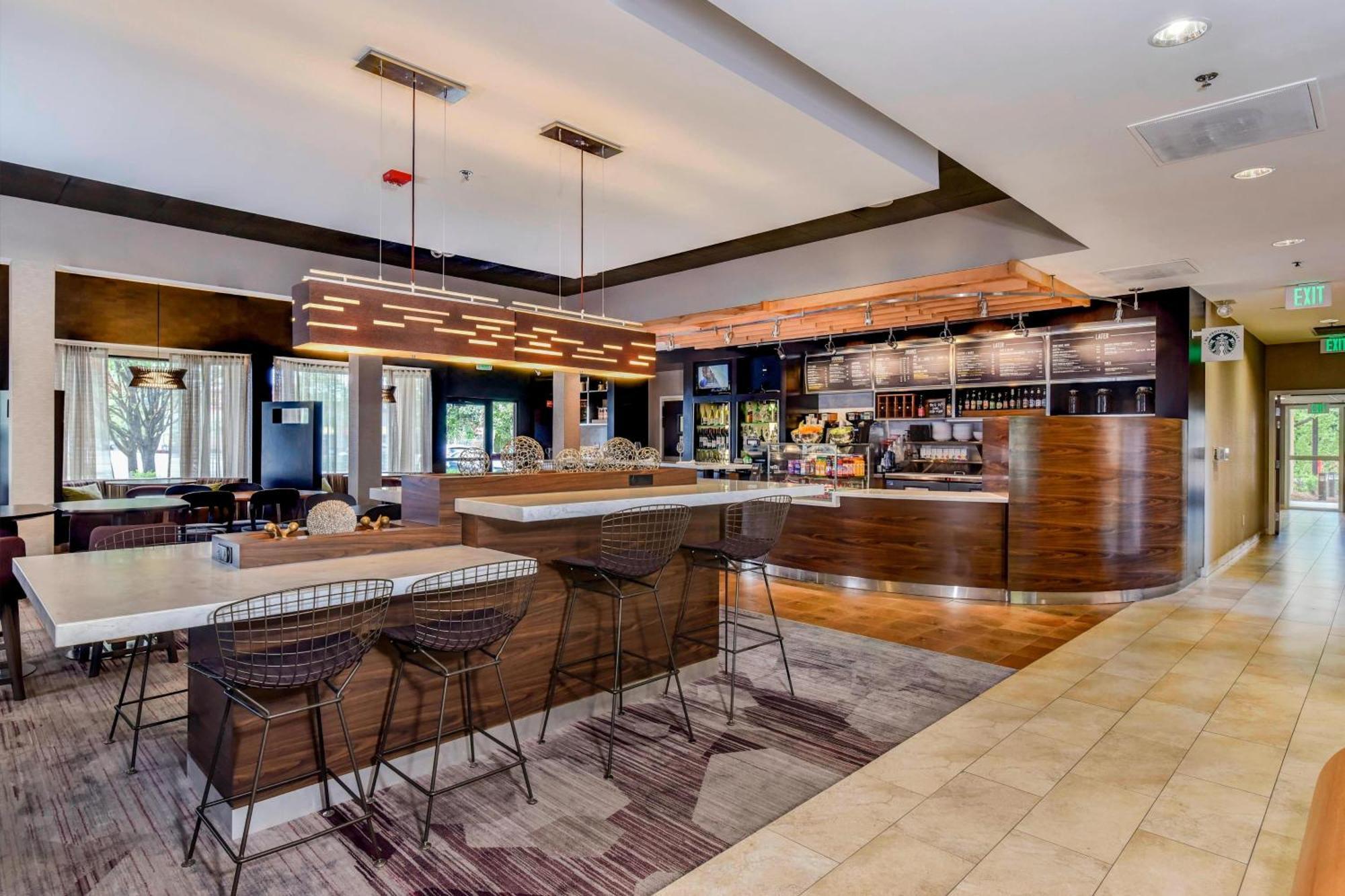 Отель Courtyard Boise Downtown Экстерьер фото
