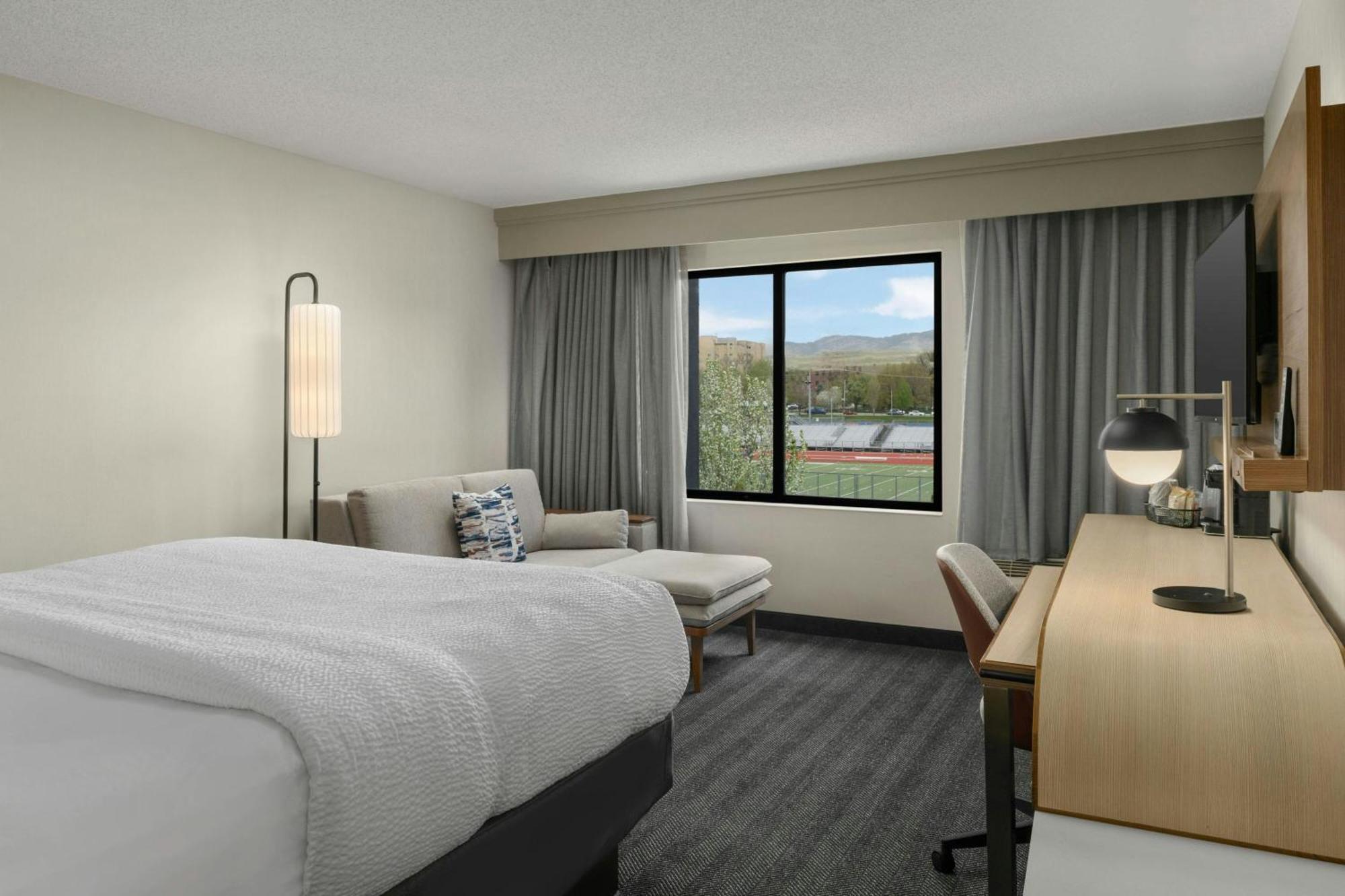 Отель Courtyard Boise Downtown Экстерьер фото