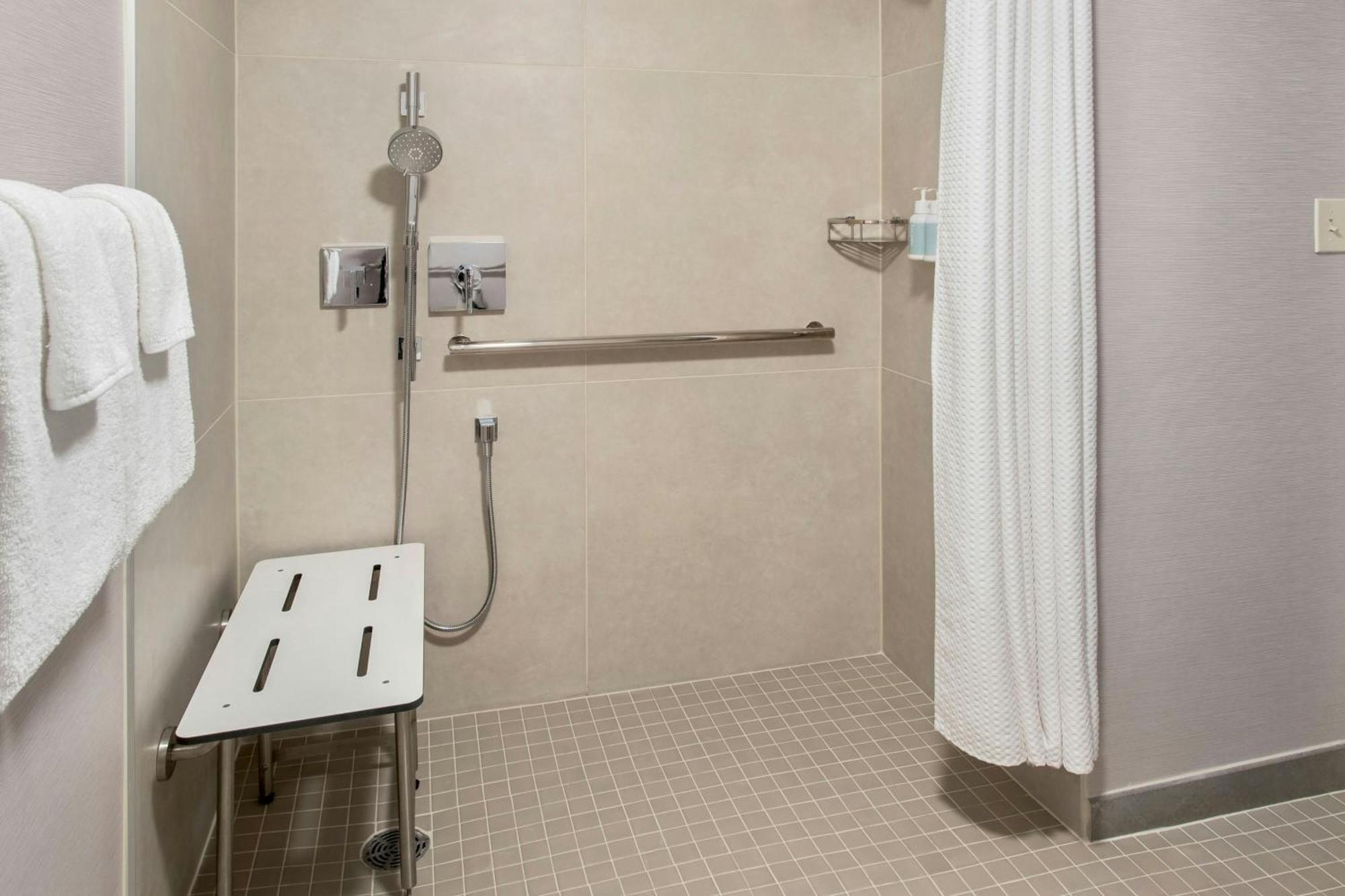 Отель Courtyard Boise Downtown Экстерьер фото