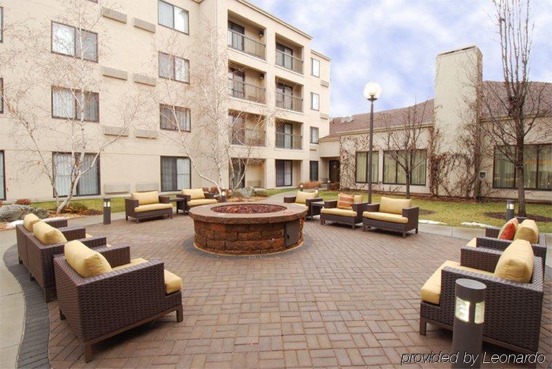 Отель Courtyard Boise Downtown Экстерьер фото